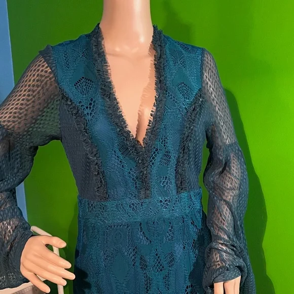 NWT $195 foxiedox | Gloria | Lace Dress with Sheer Arms in Sapphire & Teal Black - Picture 3 of 16